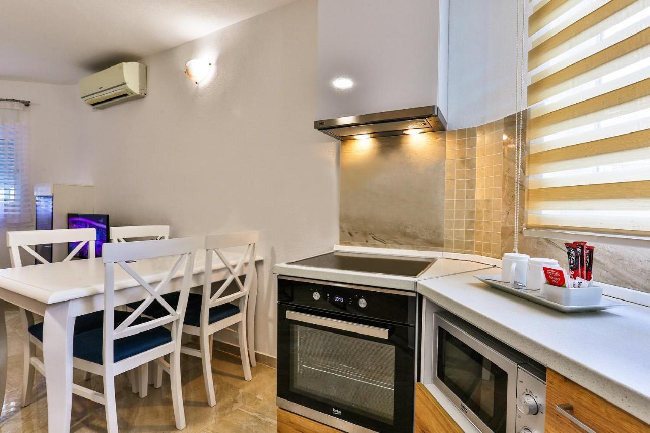 Zara Apartment Budva Buitenkant foto